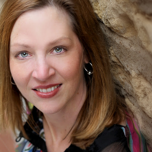 Julie Swift Photo 33
