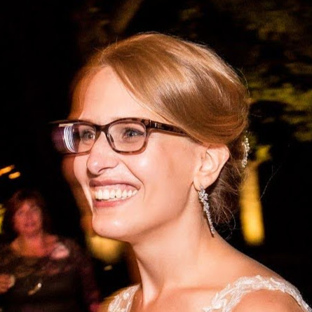 Julie Olson Photo 16