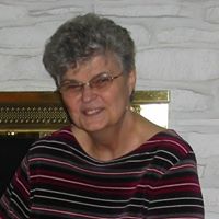 Phyllis Kerr Photo 21