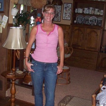 Lisa Gustafson Photo 35