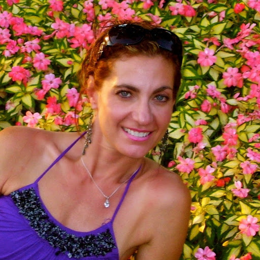 Suzanne Arnold Photo 50