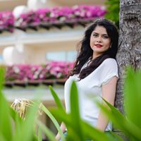 Rebecca Varela Photo 33