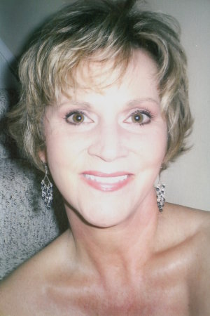 Carol Winters Photo 28