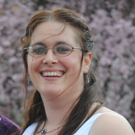 Julie Snider Photo 14