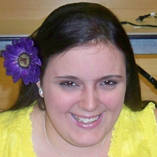 Nicole Lawrence Photo 26