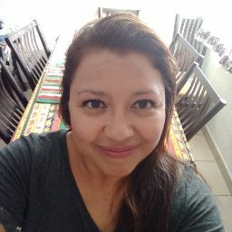 Flor Ruiz Photo 35
