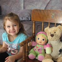 Alice Theriault Photo 6