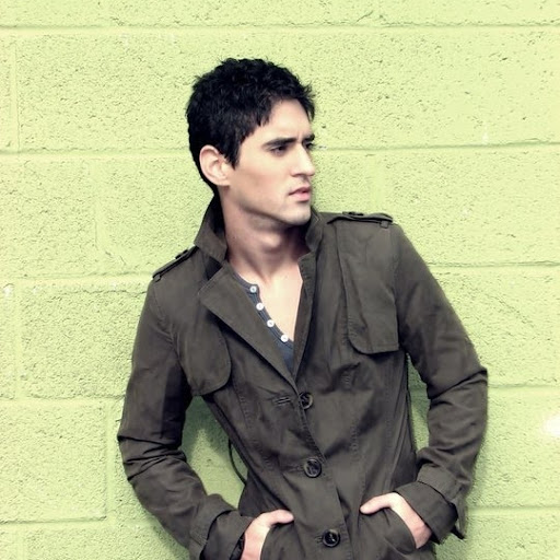 Jeffrey Gomes Photo 6