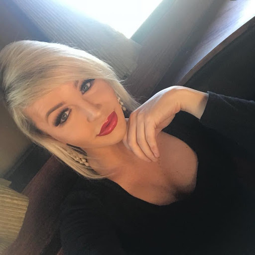 Kimberly Hebert Photo 36