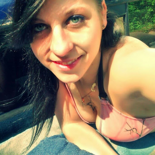 Alyssa Lee Photo 31