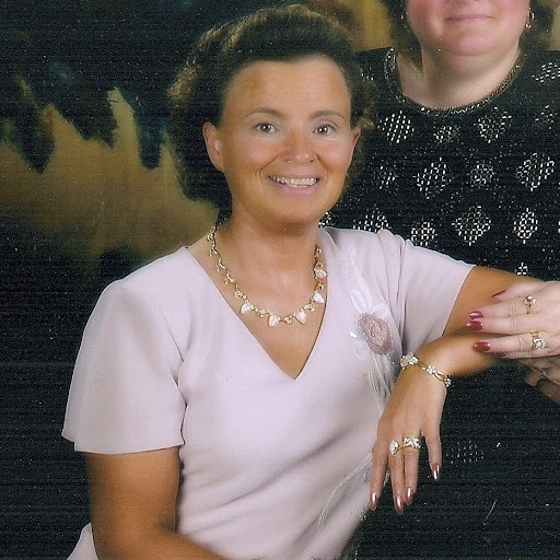 Loretta Hughes Photo 42