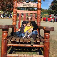 Elizabeth Lambert Photo 43