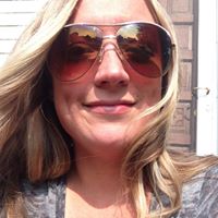 Elizabeth Redmond Photo 24