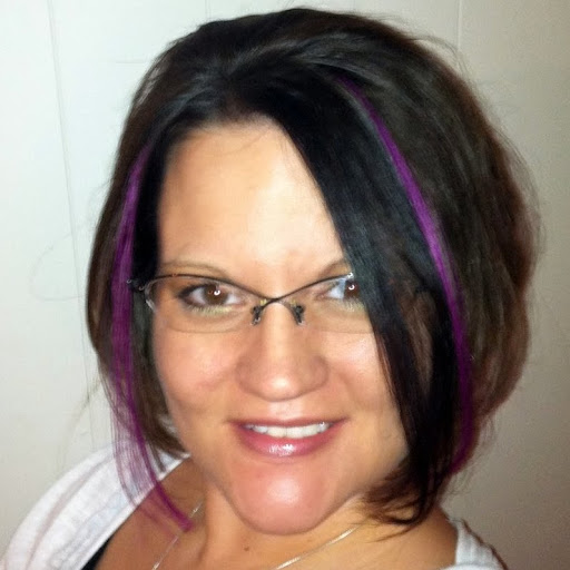 Michelle Marshall Photo 37