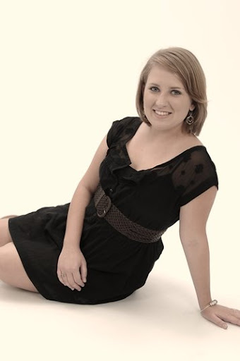 Elizabeth Blanton Photo 27