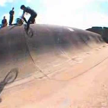 Roger Bond Photo 17