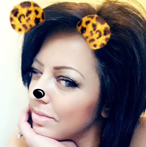 Rachael Perry Photo 16