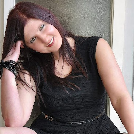 Laura O'Rourke Photo 5