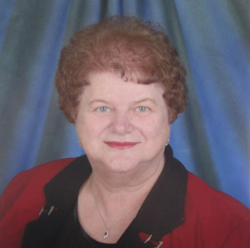 Connie English Photo 28