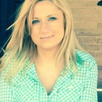 Jennifer Grove Photo 30