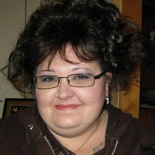 Linda Edwards Photo 15