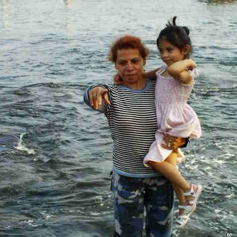 Aracely Gonzalez Photo 9