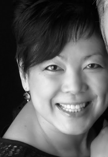 Vicki Wu Photo 25