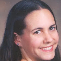 Melanie Scott Photo 30