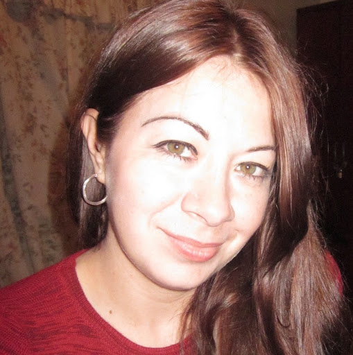 Lucy Robles Photo 27