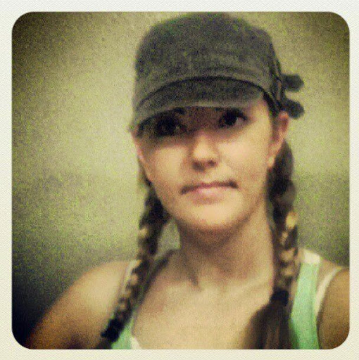 Christy Short Photo 14