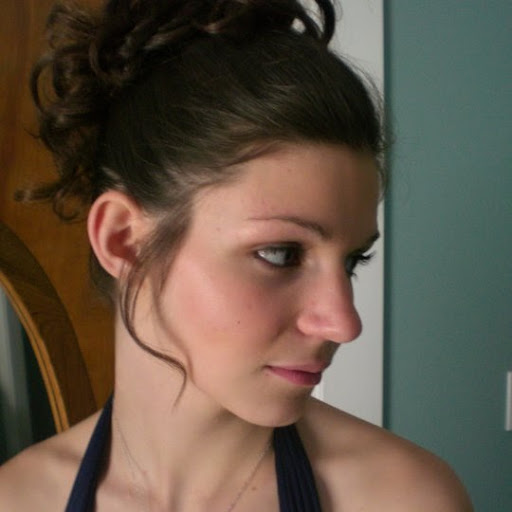Elizabeth Newell Photo 37