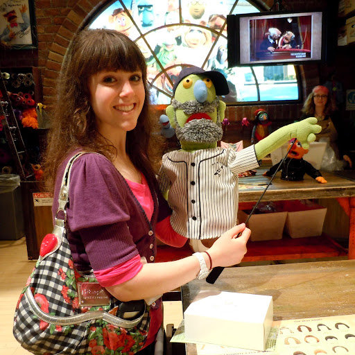 Theresa Riley Photo 32