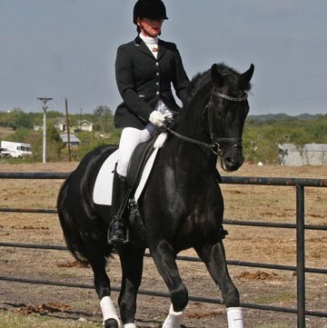 Lucy Sharp Photo 29