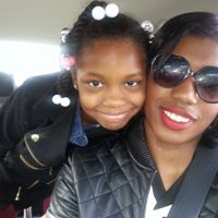 Lauren Strickland Photo 22