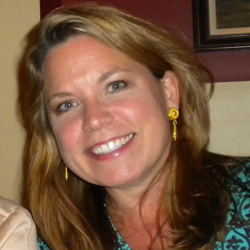 Lisa Landry Photo 15