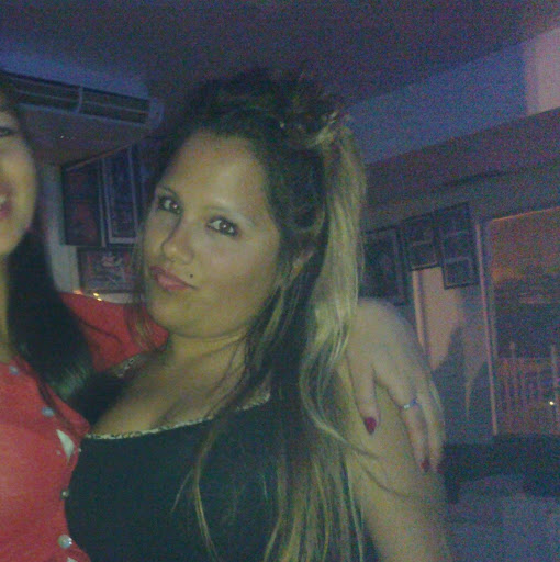 Nadia Molina Photo 17