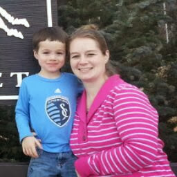 Jennifer Laughlin Photo 39