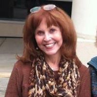 Lorraine Brown Photo 15