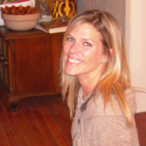 Laura Tucker Photo 34