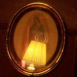 Reina Castro Photo 9