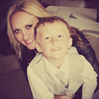 Amanda Hostetler Photo 26