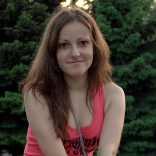 Julia Small Photo 5