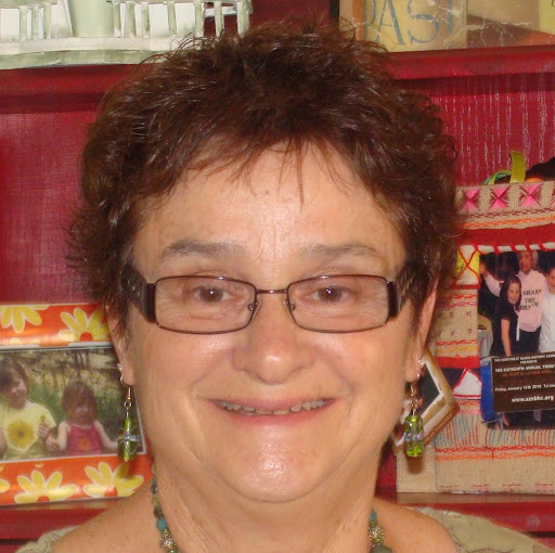 Vicki Hunt Photo 34