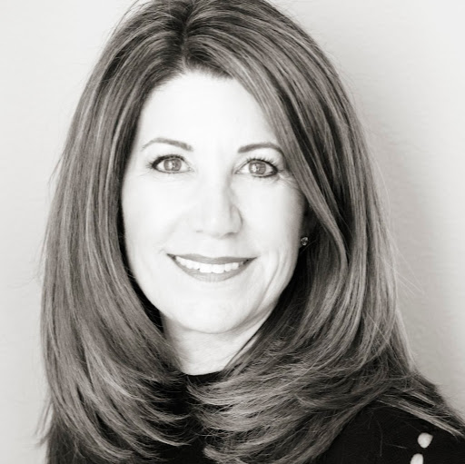 Colleen Coates Photo 27