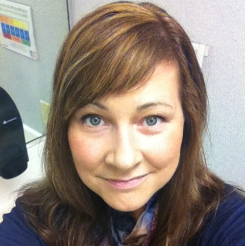 Shelley Elliott Photo 10