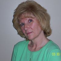 Lucy Cook Photo 23
