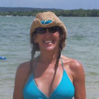 Renee York Photo 21
