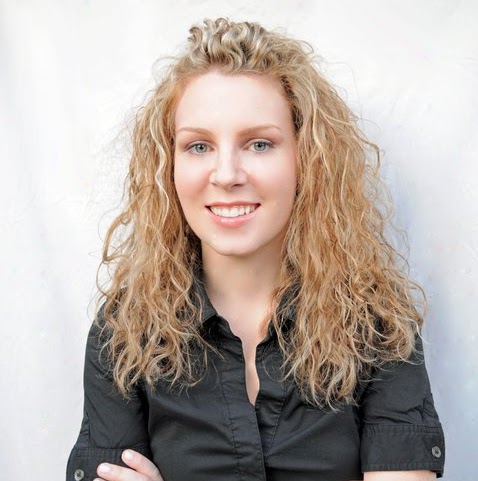 Rebecca Cramer Photo 33
