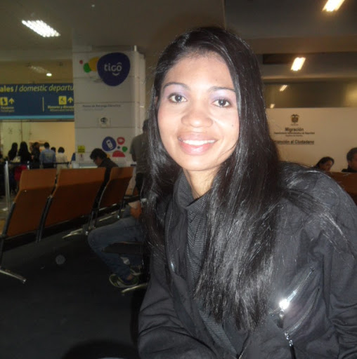 Lina Caro Photo 26