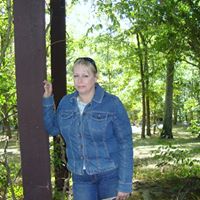 Julia Weems Photo 14